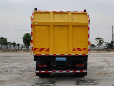 程力牌CL5120ZDJJH6型壓縮式對接垃圾車(chē)-后部照片